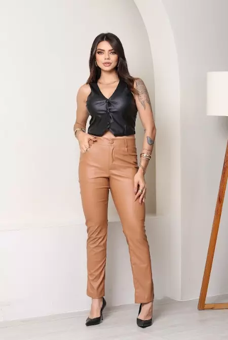 CALÇA COURO